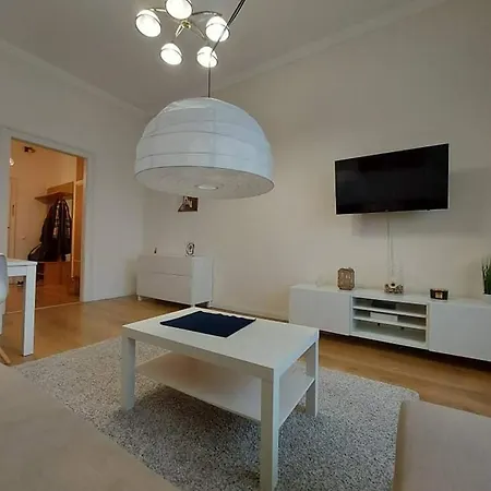 Alföldi Palace Apartament Debreţin