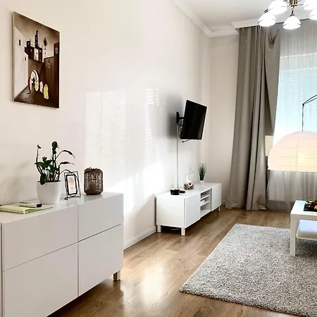 Alfoeldi Palace Apartamento *